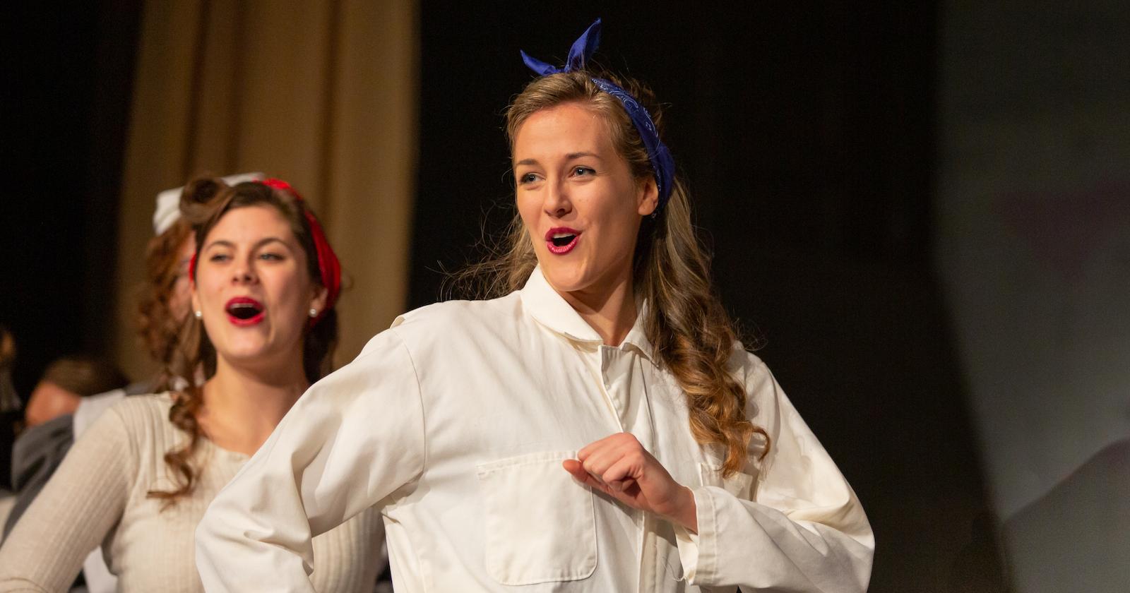 Nancy Moffitt performing with College Singers